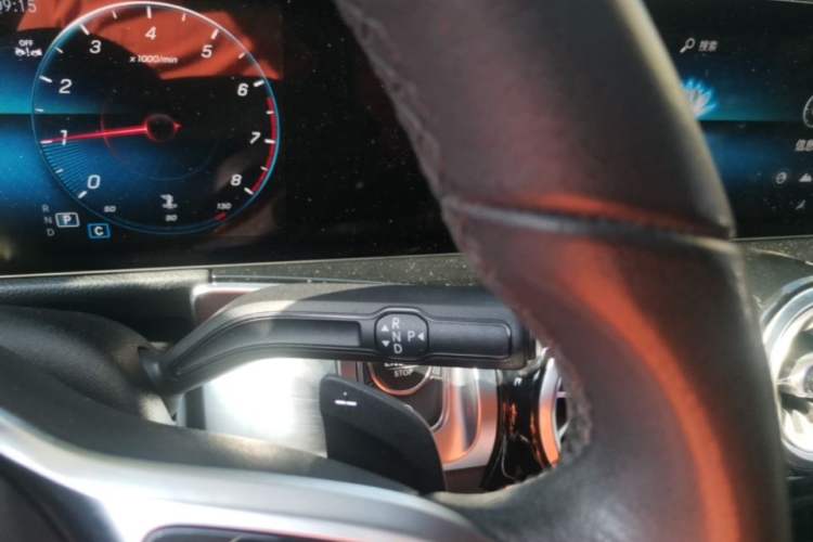Used Mercedes-Benz GLB 2023 GLB 220 Sport Edition Gear Lever