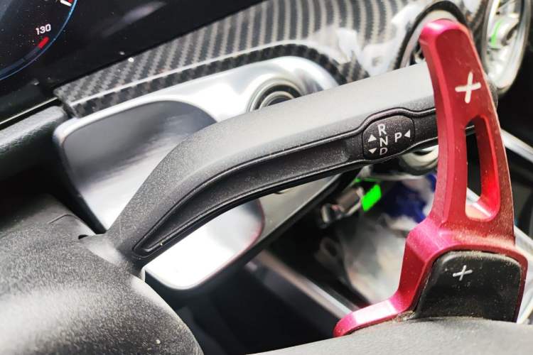 Used Mercedes-Benz GLB 2023 GLB 200 Dynamic Edition Gear Lever