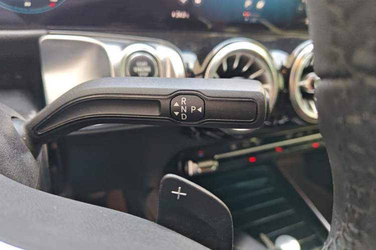 Used Mercedes-Benz GLB 2023 GLB 220 Fashion Model Gear Lever