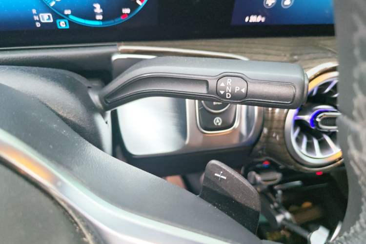 Used Mercedes-Benz GLB 2023 GLB 220 Fashion Model Gear Lever