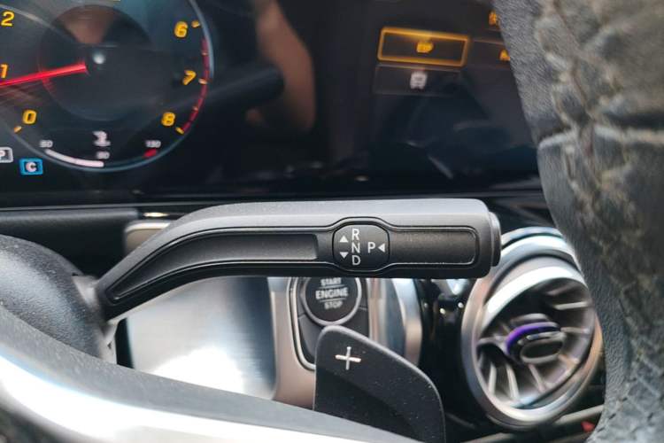 Used Mercedes-Benz GLB 2023 GLB 220 Sport Edition Gear Lever