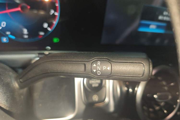 Used Mercedes-Benz GLB 2023 GLB 200 Fashion Model Gear Lever