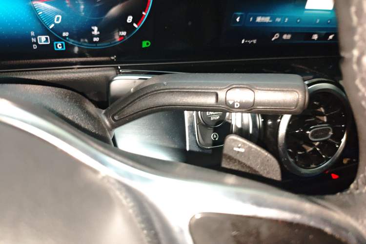Used Mercedes-Benz GLB 2023 GLB 200 Dynamic Edition Gear Lever