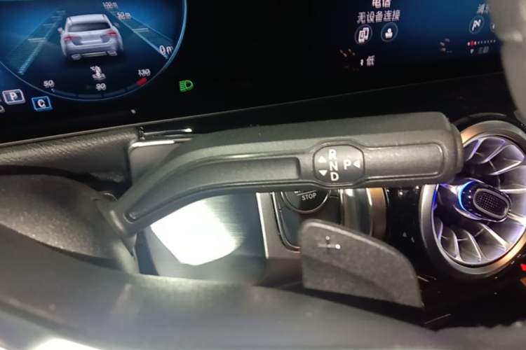 Used Mercedes-Benz GLB 2023 GLB 220 Fashion Model Gear Lever
