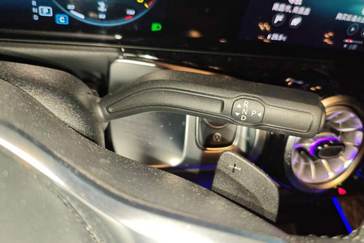 Used Mercedes-Benz GLB 2023 GLB 220 Sport Edition Gear Lever