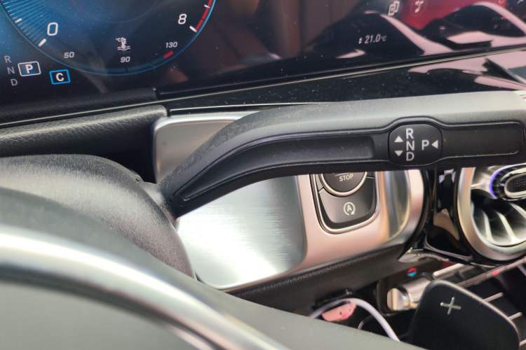 Used Mercedes-Benz GLB 2023 GLB 220 Sport Edition Gear Lever