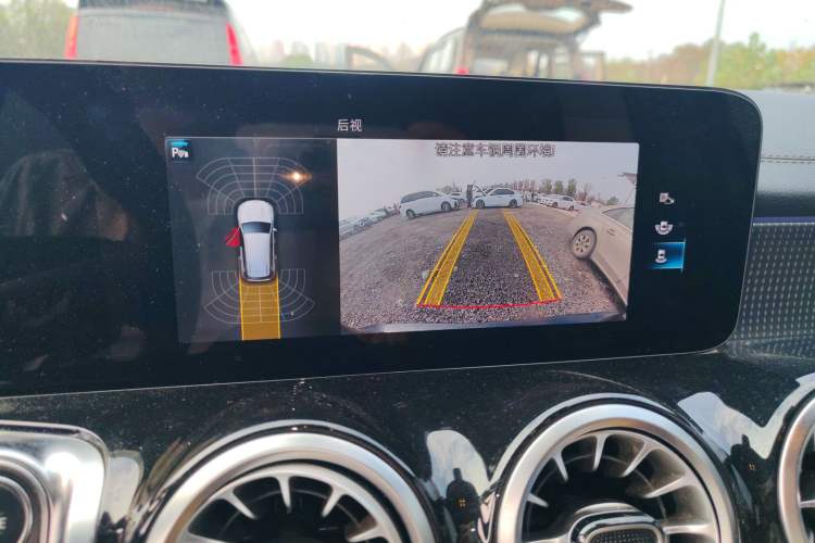 Used Mercedes-Benz GLB 2023 GLB 220 Sport Edition Gear Lever