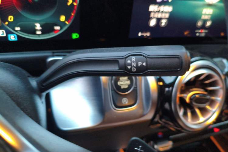 Used Mercedes-Benz GLB 2023 GLB 220 Sport Edition Gear Lever