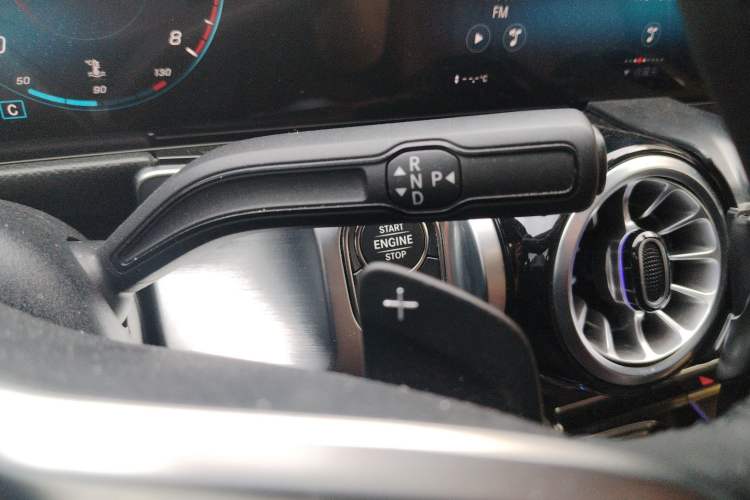 Used Mercedes-Benz GLB 2023 GLB 220 Fashion Model Gear Lever