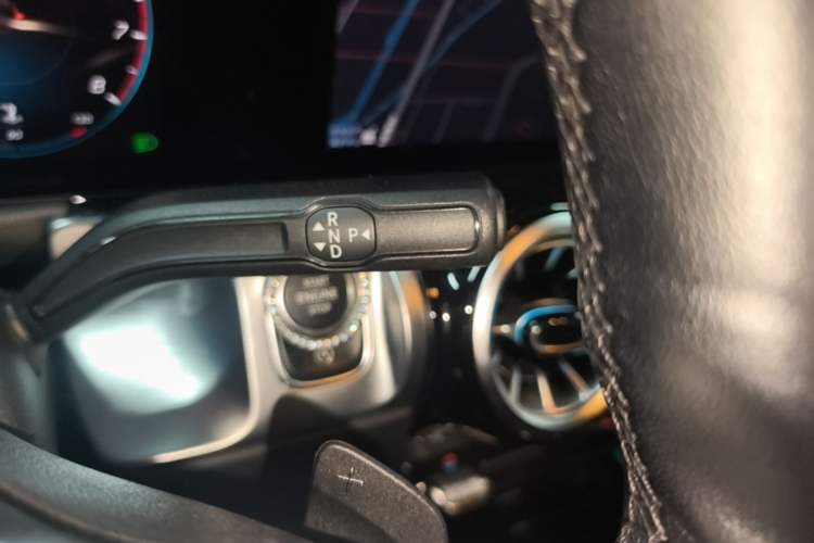 Used Mercedes-Benz GLB 2023 GLB 220 Sport Edition Gear Lever