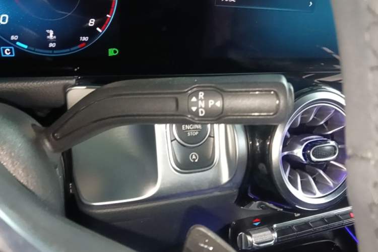 Used Mercedes-Benz GLB 2023 GLB 220 Fashion Model Gear Lever