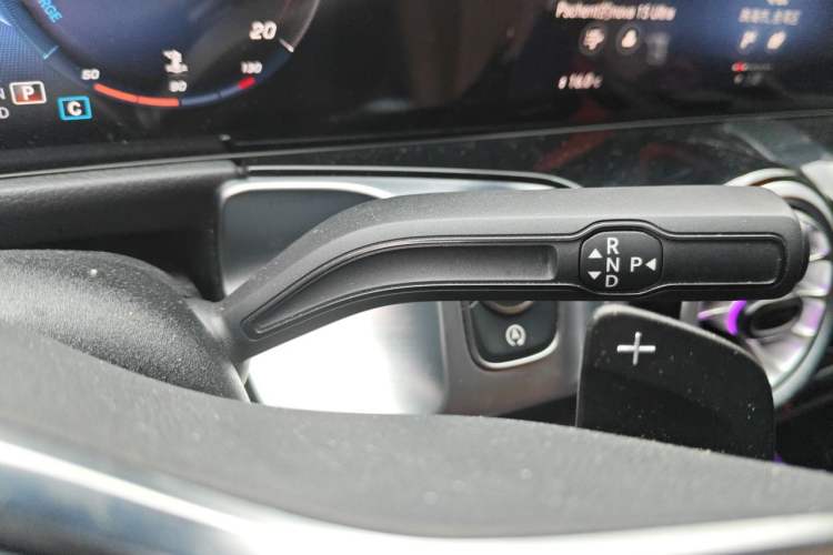 Used Mercedes-Benz GLB 2023 GLB 220 Fashion Model Gear Lever