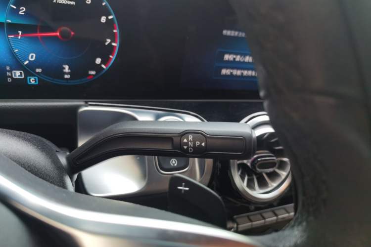 Used Mercedes-Benz GLB 2023 GLB 220 Fashion Model Gear Lever