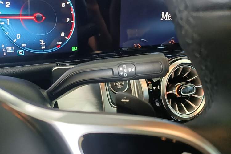 Used Mercedes-Benz GLB 2023 GLB 220 Fashion Model Gear Lever