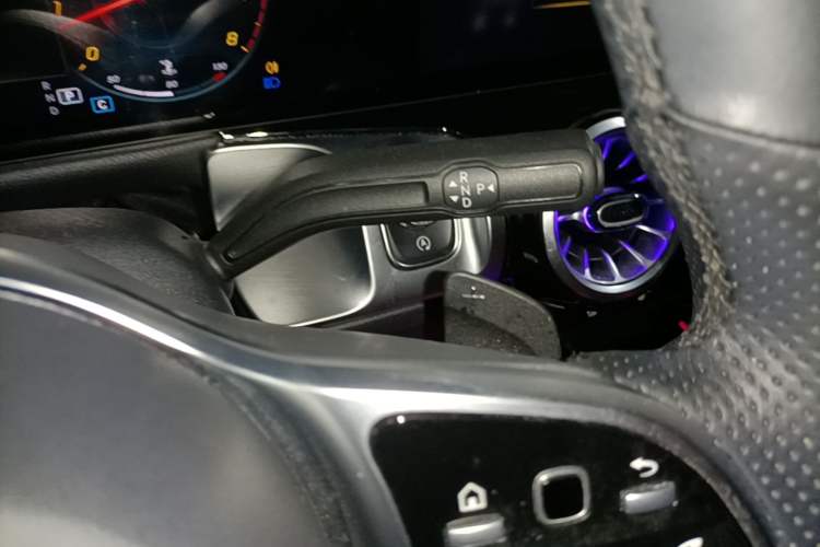 Used Mercedes-Benz GLB 2023 GLB 220 Sport Edition Gear Lever