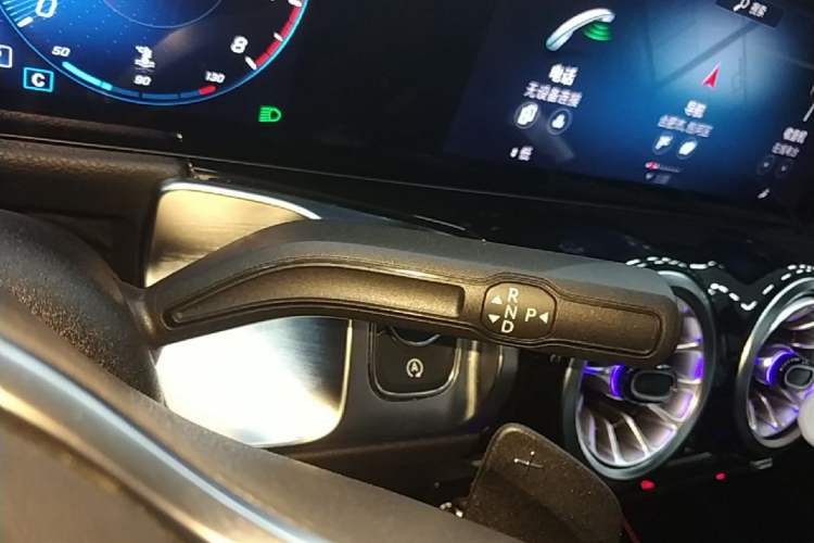 Used Mercedes-Benz GLB 2023 GLB 220 Fashion Model Gear Lever