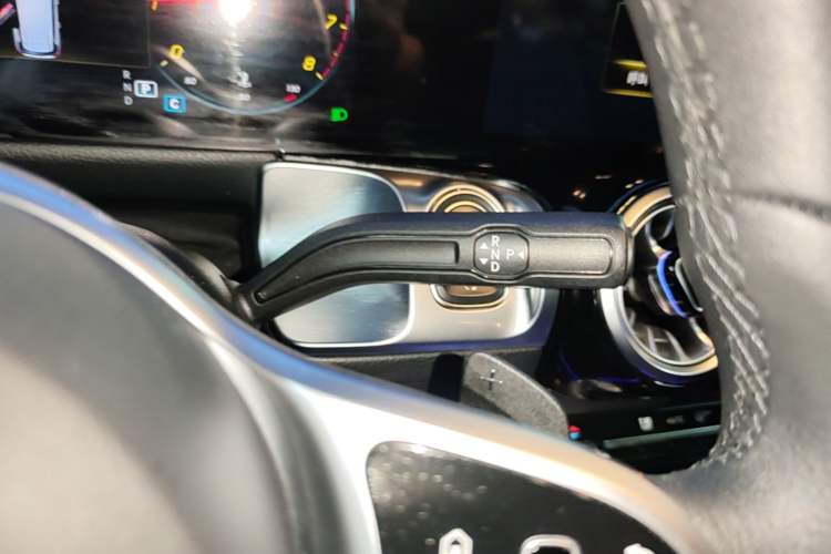 Used Mercedes-Benz GLB 2023 GLB 220 Sport Edition Gear Lever