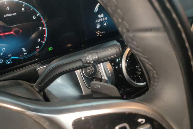 Used Mercedes-Benz GLB 2023 Refresh GLB 200 Fashion Edition Gear Lever