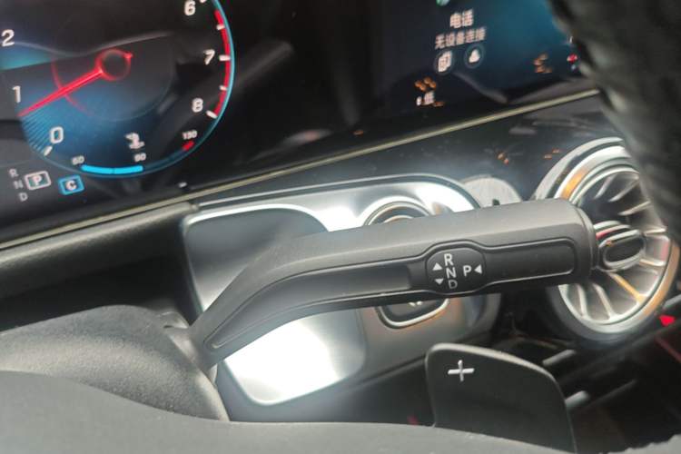 Used Mercedes-Benz GLB 2023 GLB 220 Fashion Model Gear Lever
