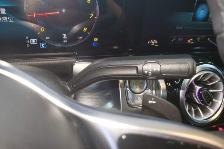 Used Mercedes-Benz GLB 2023 GLB 220 Sport Edition Gear Lever