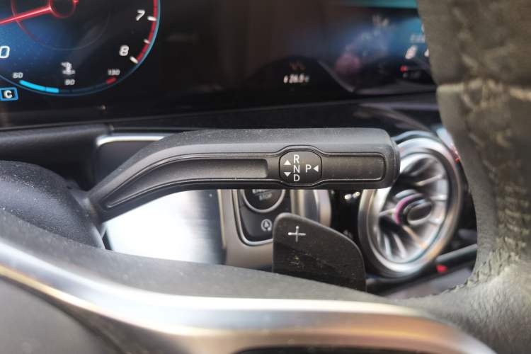 Used Mercedes-Benz GLB 2023 GLB 220 Sport Edition Gear Lever