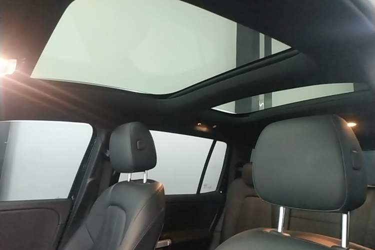 Used Mercedes-Benz GLB 2023 GLB 220 Fashion Model Headliner