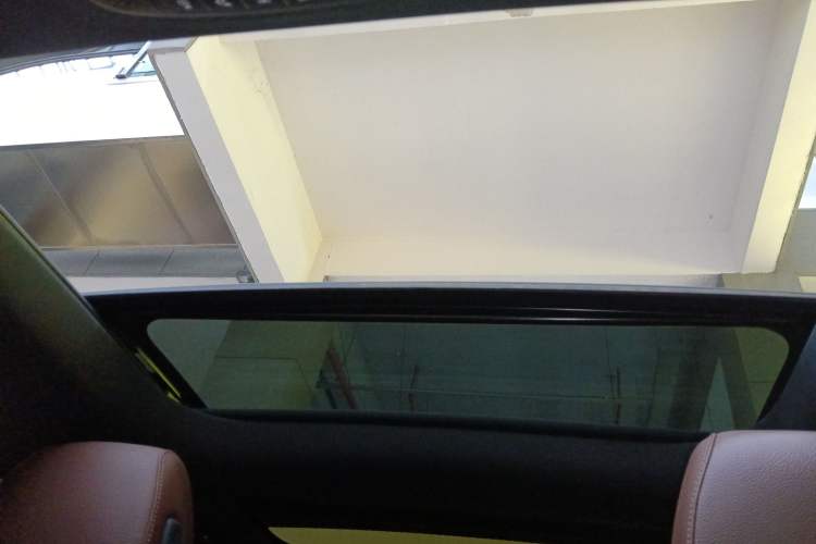 Used Mercedes-Benz GLB 2023 GLB 220 Fashion Model Headliner
