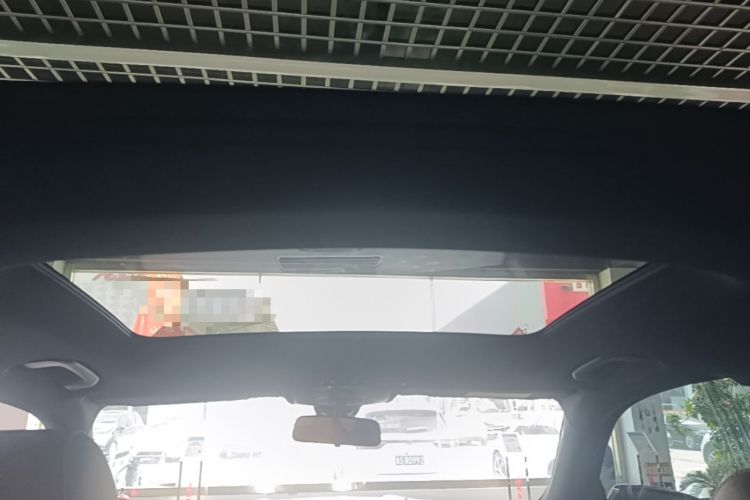 Used Mercedes-Benz GLB 2023 Refreshed GLB 200 Dynamic Edition Headliner