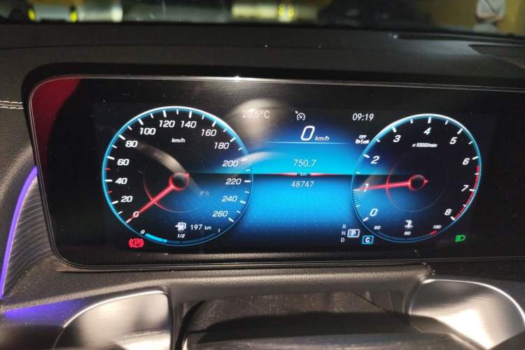 Used Mercedes-Benz GLB 2023 GLB 220 4MATIC Instrument Cluster