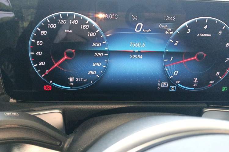 Used Mercedes-Benz GLB 2023 GLB 220 Sport Edition Instrument Cluster