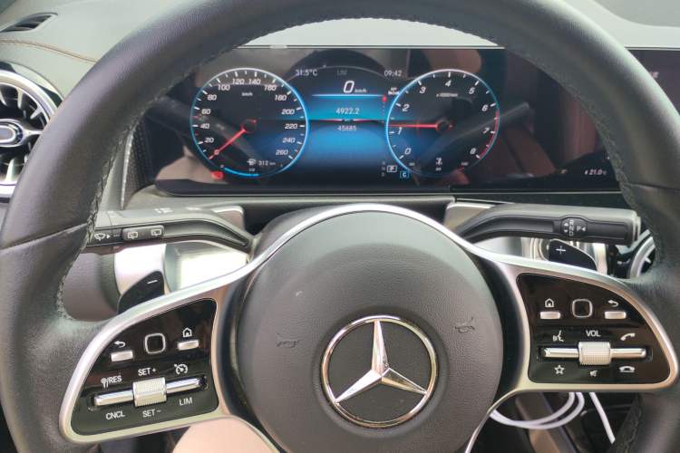 Used Mercedes-Benz GLB 2023 GLB 220 Sport Edition Instrument Cluster