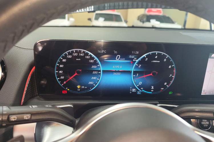 Used Mercedes-Benz GLB 2023 GLB 220 Sport Edition Instrument Cluster
