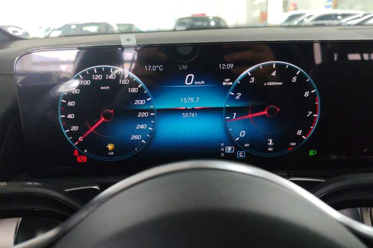Used Mercedes-Benz GLB 2023 GLB 200 Dynamic Edition Instrument Cluster