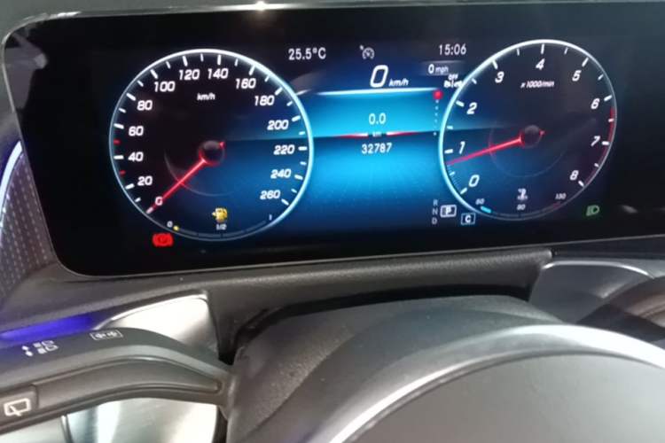 Used Mercedes-Benz GLB 2023 GLB 220 Fashion Model Instrument Cluster
