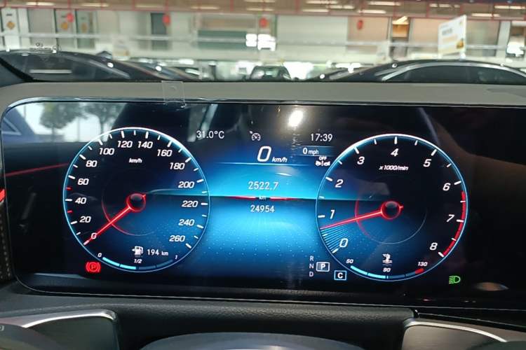 Used Mercedes-Benz GLB 2023 GLB 220 Fashion Model Instrument Cluster