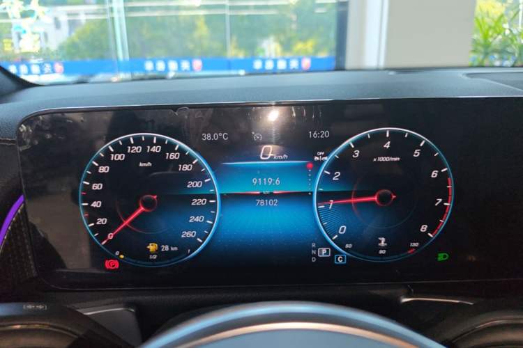 Used Mercedes-Benz GLB 2023 GLB 220 Sport Edition Instrument Cluster
