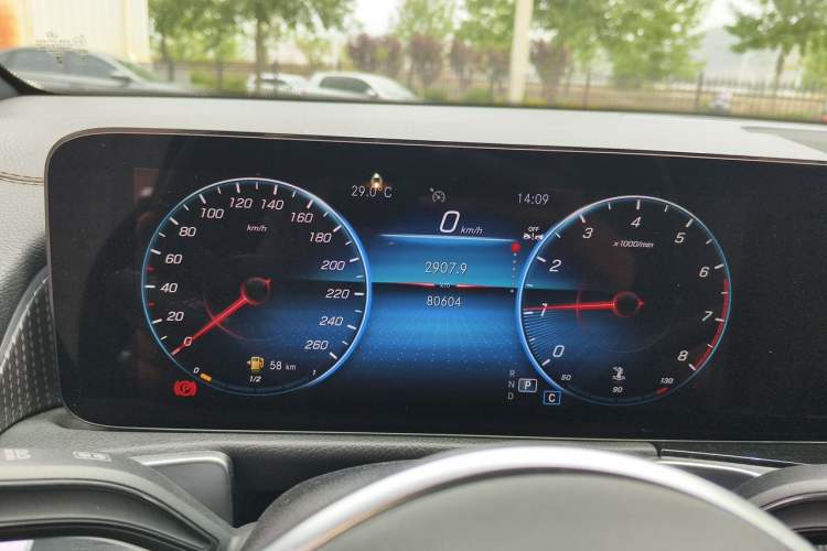 Used Mercedes-Benz GLB 2023 GLB 220 Sport Edition Instrument Cluster
