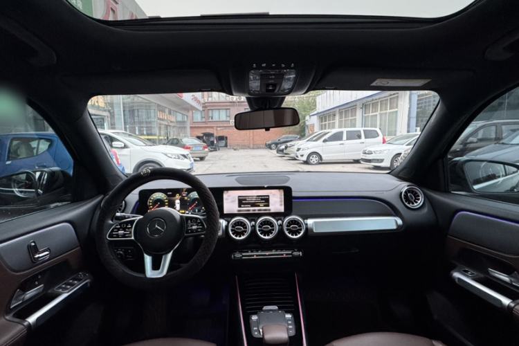 Used Mercedes-Benz GLB 2023 Refreshed GLB 200 Dynamic Edition Interior 1