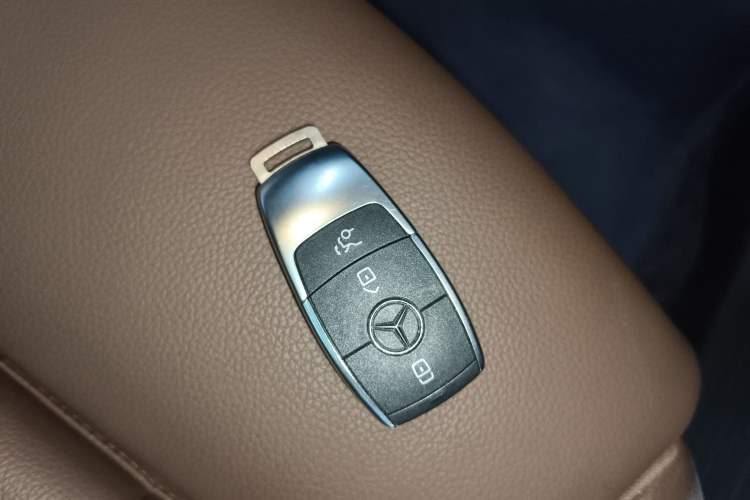 Used Mercedes-Benz GLB 2023 GLB 220 Fashion Model Interior 1