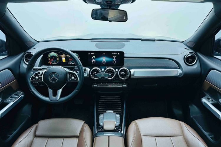 Used Mercedes-Benz GLB 2023 GLB 200 Fashion Model Interior 1
