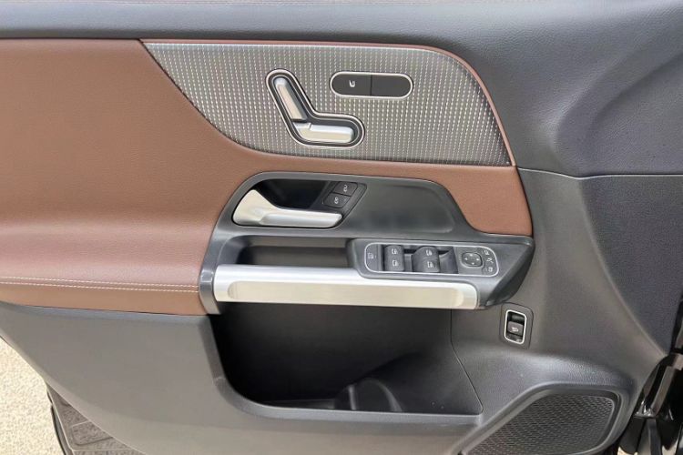 Used Mercedes-Benz GLB 2023 GLB 220 Fashion Model Interior 10