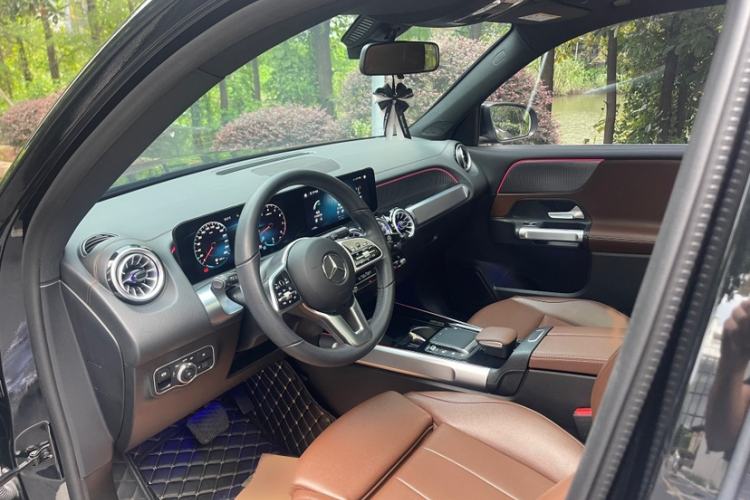 Used Mercedes-Benz GLB 2023 GLB 220 Sport Edition Interior 13
