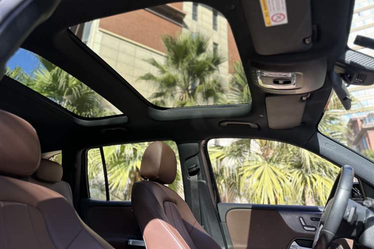 Used Mercedes-Benz GLB 2023 GLB 220 Fashion Model Interior 2