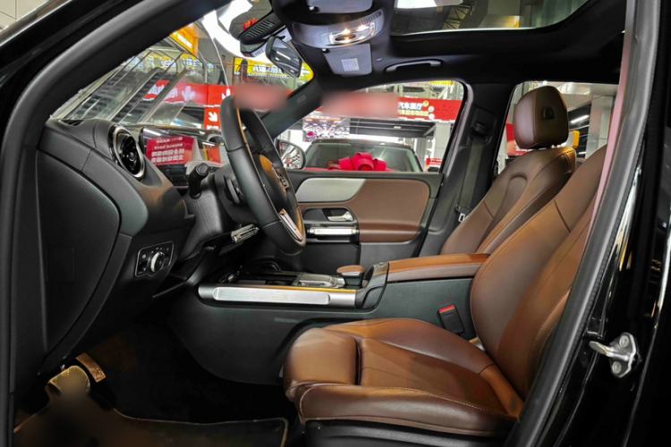 Used Mercedes-Benz GLB 2023 Refreshed GLB 200 Dynamic Edition Interior 2