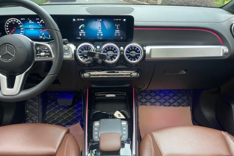Used Mercedes-Benz GLB 2023 GLB 220 Sport Edition Interior 2