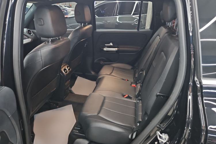 Used Mercedes-Benz GLB 2023 GLB 200 Fashion Model Interior 2