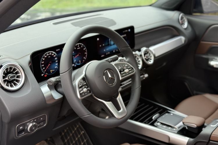 Used Mercedes-Benz GLB 2023 GLB 220 Sport Edition Interior 3