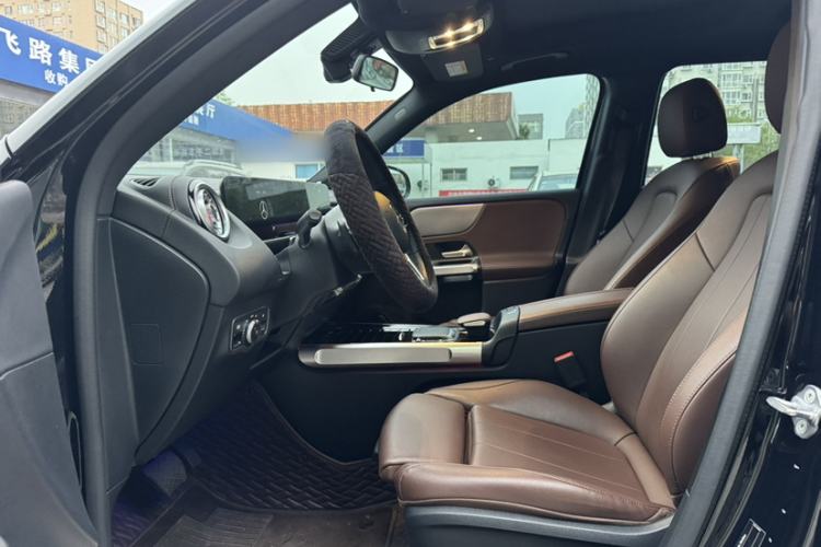 Used Mercedes-Benz GLB 2023 Refreshed GLB 200 Dynamic Edition Interior 4