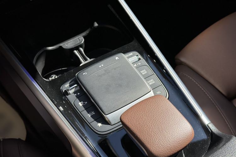 Used Mercedes-Benz GLB 2023 GLB 220 Fashion Model Interior 6