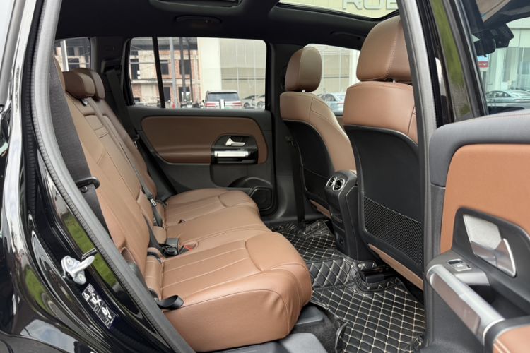 Used Mercedes-Benz GLB 2023 GLB 220 Sport Edition Interior 9